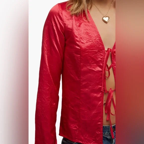 Free People Star Eyes Crinkle Red Top in Small NWOT - Picture 5 of 10